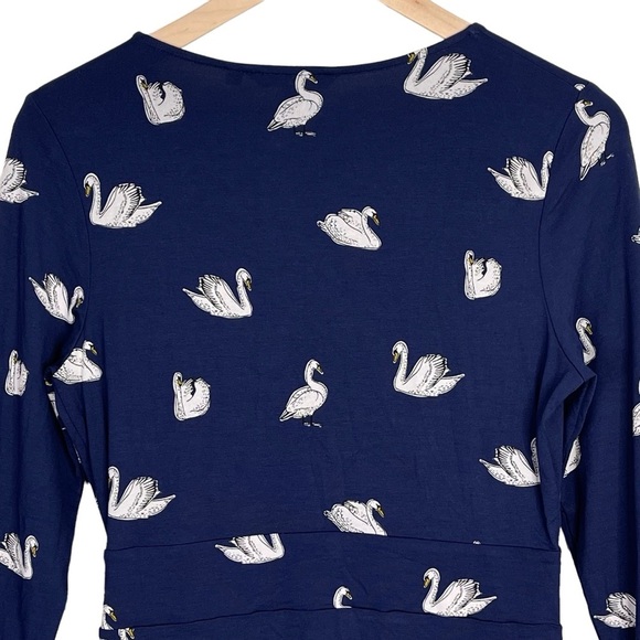 Boden Dress 6 Swan Novelty Print V Neck Teacher Modest Stretch Jersey Fit Flare - Picture 6 of 11